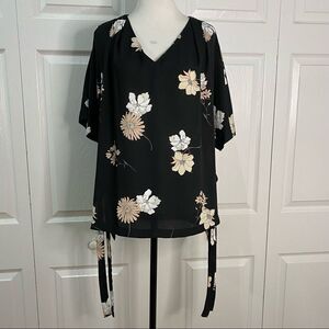 Worthington Short Sleeve Floral V-neck Blouse Side Ties